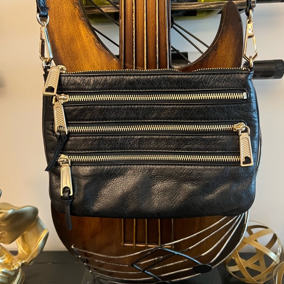 Rebecca Minkoff Black Leather 5-Zip Crossbody with Gold Hardware + Free Tassel - Picture 1 of 8